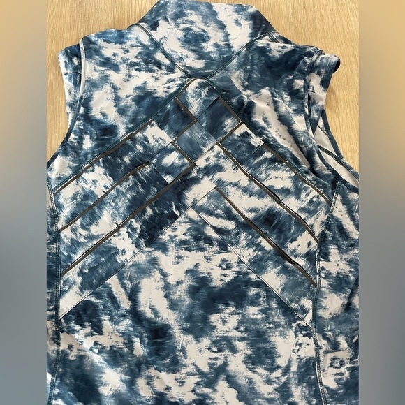 LULULEMON Light Speed Vest Sea Side Silver Fox Blue & White. Woven Back Size 6 - Picture 7 of 11